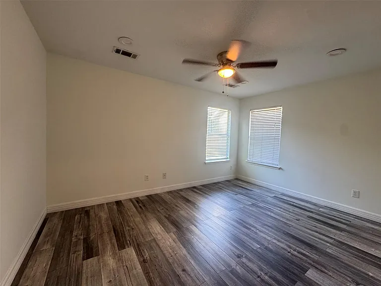 11927 Mule Springs Dr — Photo 10