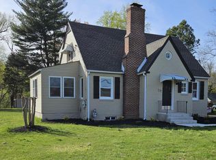 102 Rothwell Dr, Wilmington, DE 19804