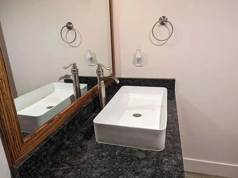 244 N 800 E — Photo 35