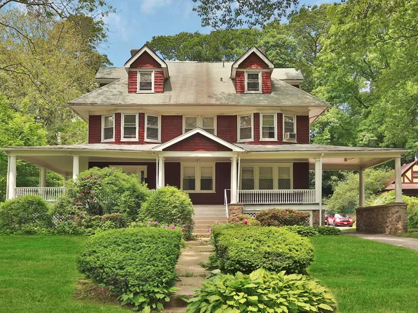 230 Hamilton Ave, New Rochelle, NY 10801