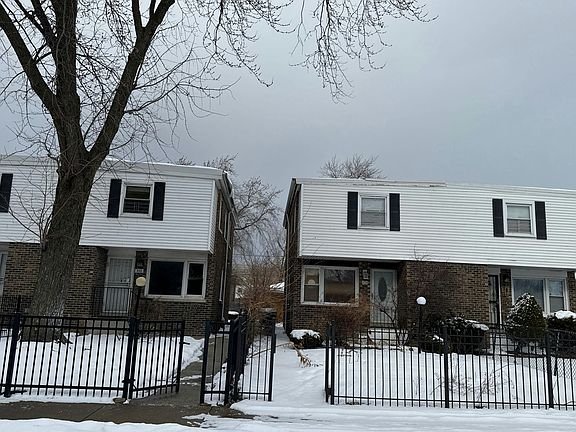 3rd image of 308 W 42nd Pl