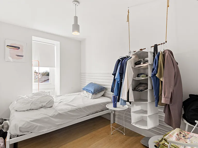49 Jewett Ave #4 — Photo 4