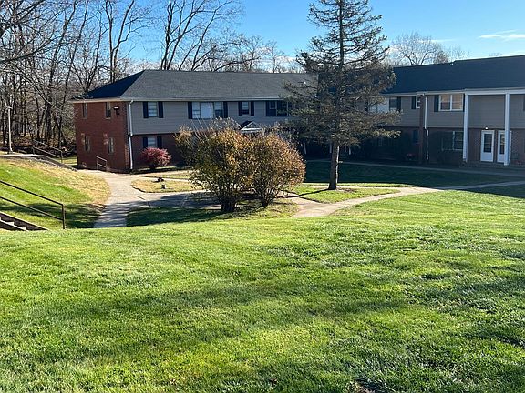 3rd image of 5 Goslee Dr #64