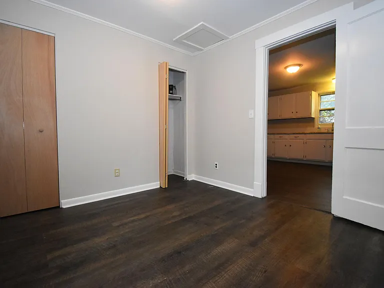873 Highland Ave — Photo 12