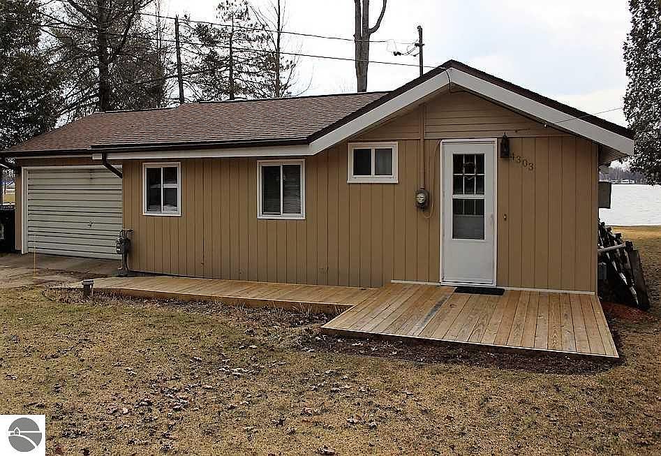 1st image of 4303 W Lake Mitchell Dr