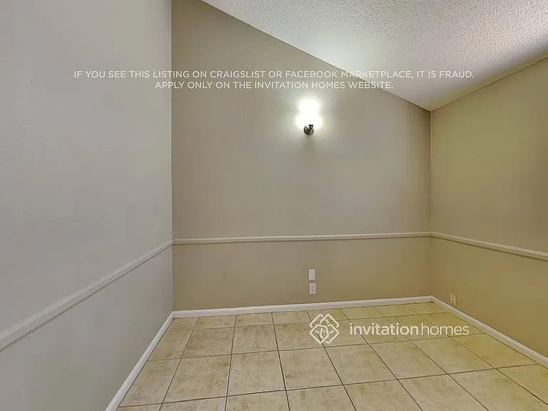11324 N 81st Dr — Photo 11