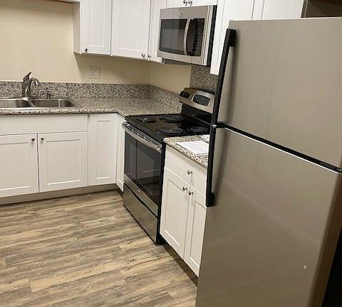 3rd image of 1747 Chalcedony St APT 17