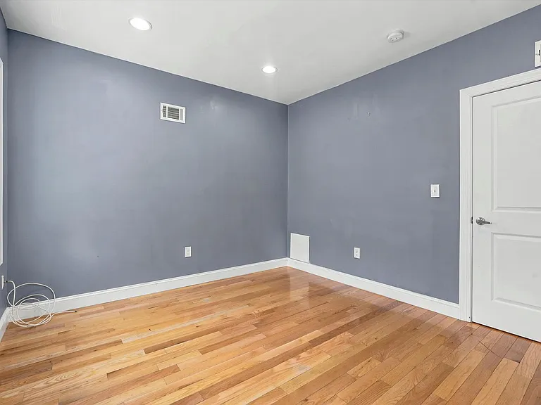 2504 Manton St — Photo 21