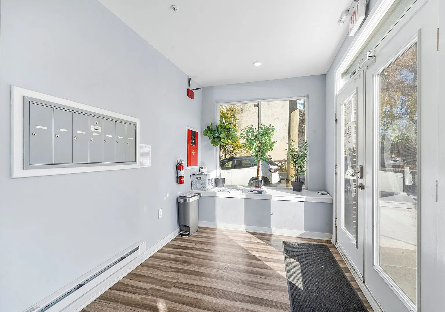 1352 N 27th St - DPD 4676 Pyramid — Photo 2