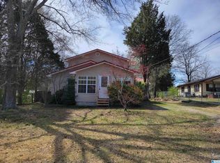 3046 Nixon Rd, Bessemer, AL 35022