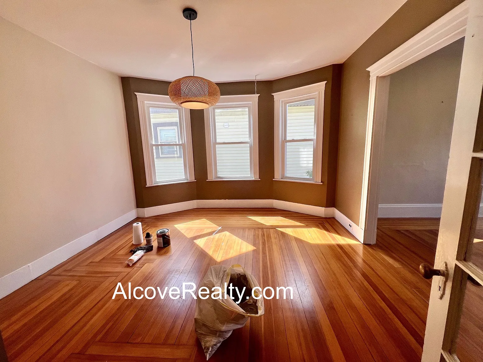1 bed, $3,900 — Photo 2