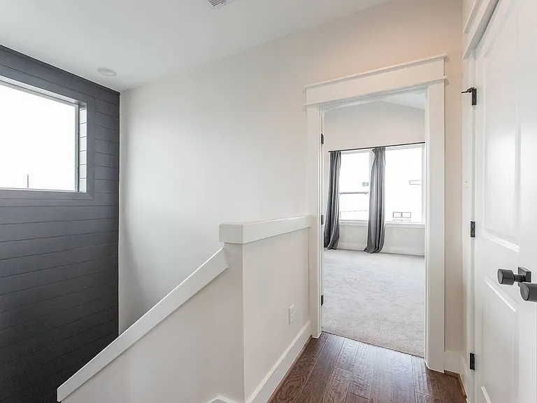 605 Middle St — Photo 18