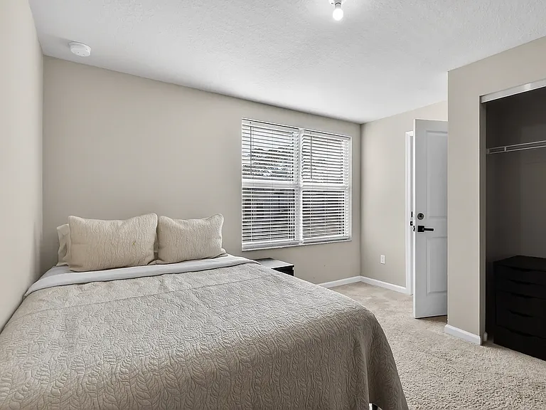 1721 Lindley St — Photo 14