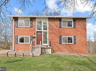 807 Smoke Tree Rd, Pikesville, MD 21208