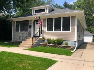 1021 Morrison Ave, Saint Joseph, MI 49085