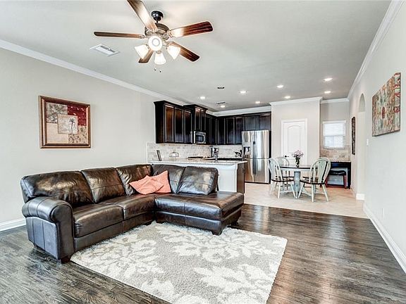 4th image of 2428 Avalon Ct