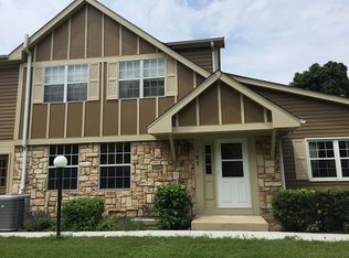 105 Maplewood Dr #85-B, Vernon Hills, IL 60061