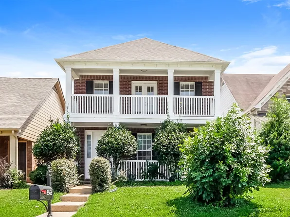 8565 Griffin Park Dr, Cordova, TN 38018