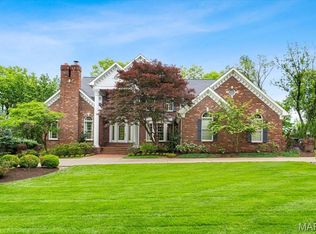 7 Indian Creek Ln, Saint Louis, MO 63131