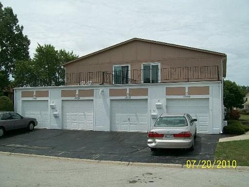 1st image of 19350 Oakwood Ave #36