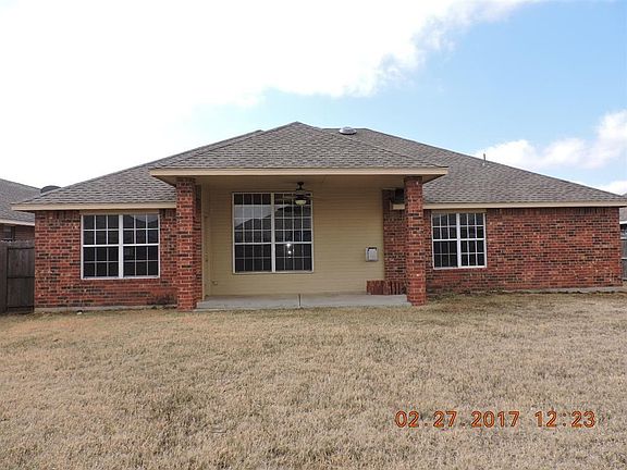 2nd image of 705 SW 161st St