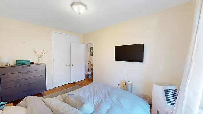 Rented by Emor Management Inc. | media 11