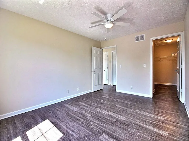 City Pointe — Photo 41