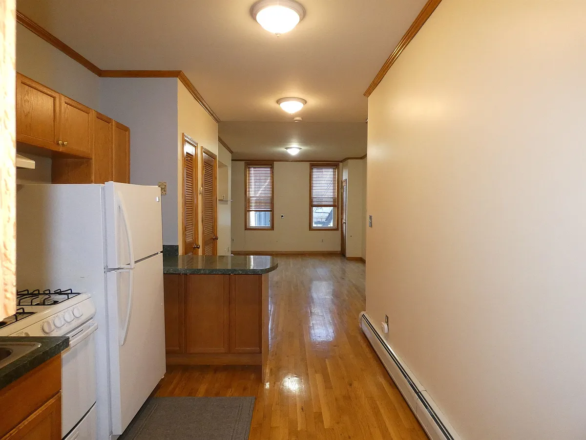 Photo 2 of 10 - 931 Park Ave #2L - Hoboken, NJ Building Photo - 931 Park Ave #2L