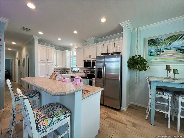 102 Shoal Dr — Photo 6