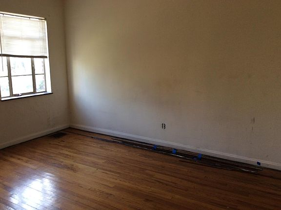2nd image of 3362 Wunder Ave APT 3