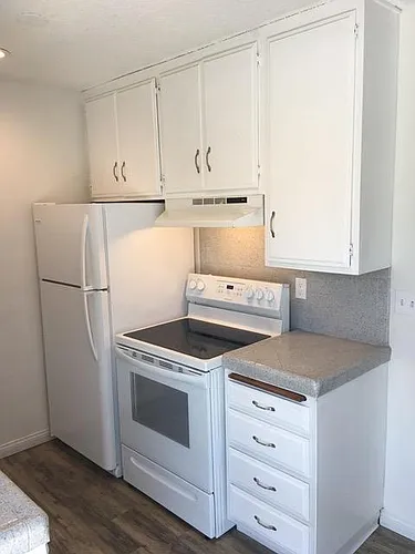 3345 Herman Ave Photo 1