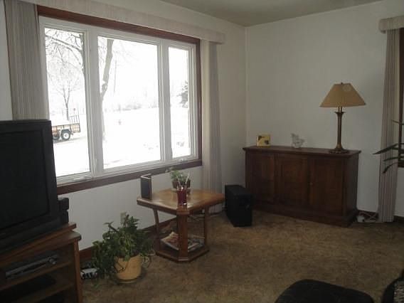 4th image of 3825 S Arctic Ave