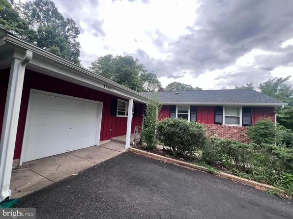 1768 Lark Ln, Cherry Hill, NJ 08003