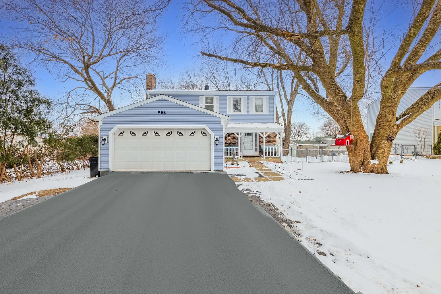 908 Saginaw Ct photo 1