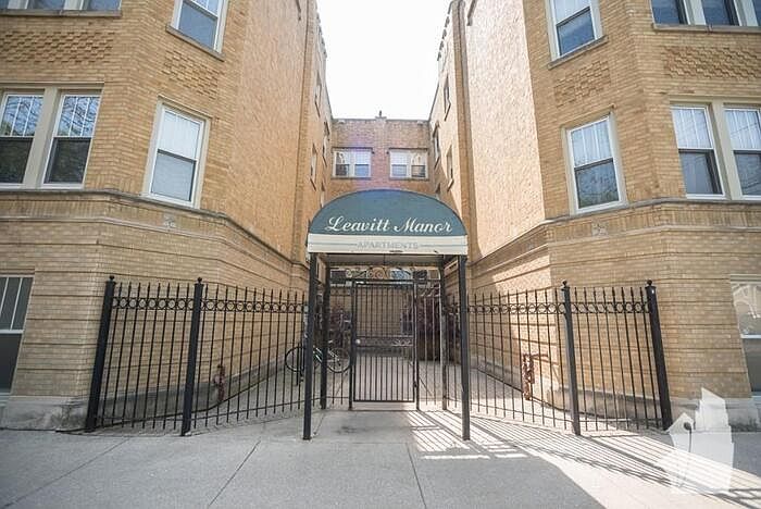 1st image of 5208 N Leavitt St #5206-2