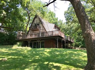 201 N Shore Dr, Cary, IL 60013