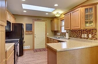 2nd image of 15769 Heywood Ct
