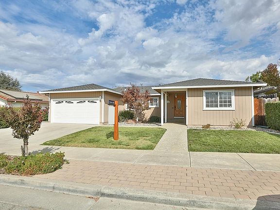 2nd image of 1630 Sonoma Ct