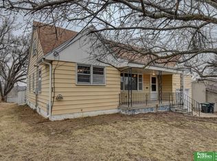3320 N 69th St, Omaha, NE 68104