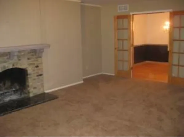 6410 Offshore Dr, Madison, WI 53705