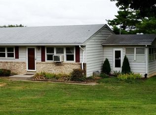 6 Utz Dr, Hanover, PA 17331