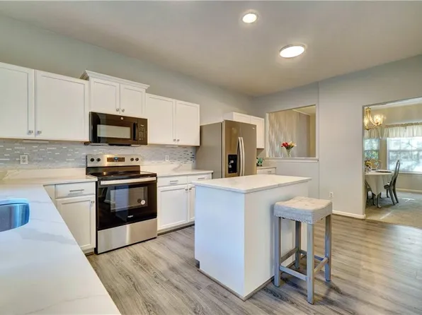 2062 Nicklaus Dr, Suffolk, VA 23435