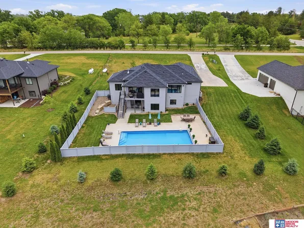 15933 S 60th St, Roca, NE 68430