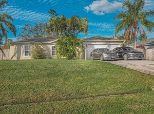 1483 SW Del Rio Blvd, Port Saint Lucie, FL 34953