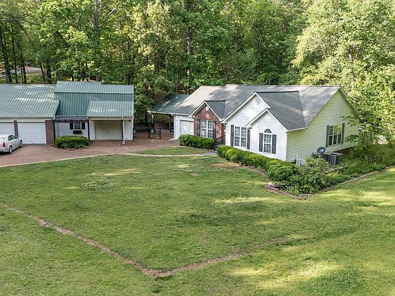 3rd image of 66 Woodrun Dr