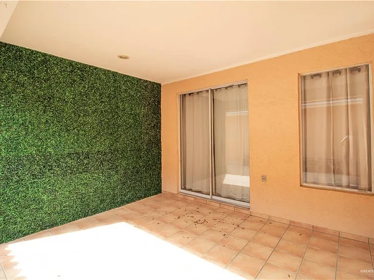 113 E Yucca Ave — Photo 16