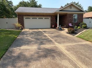2900 Turnberry Ln, Evansville, IN 47711