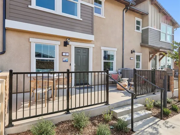 15587 April Dawn Way #2, Fontana, CA 92336