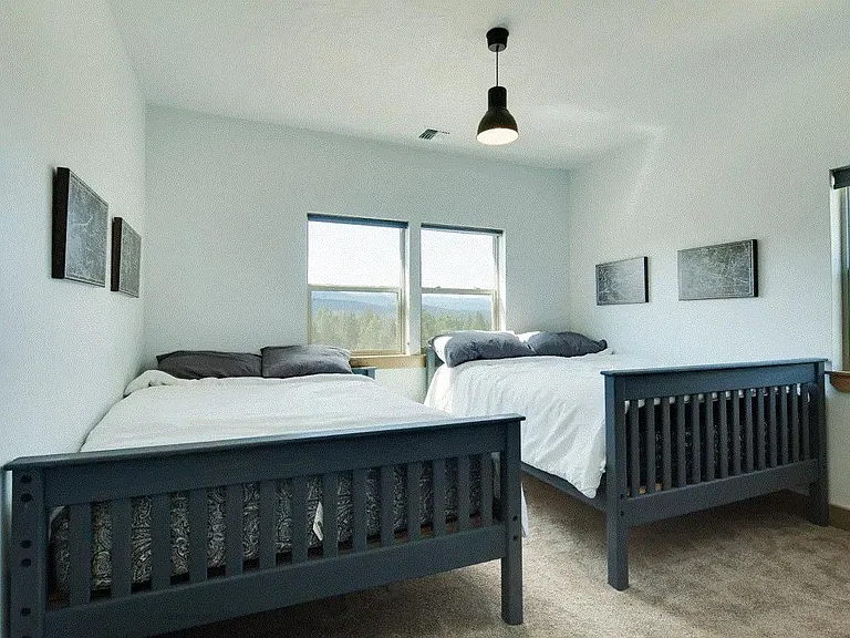 202 Nelson Dr — Photo 16