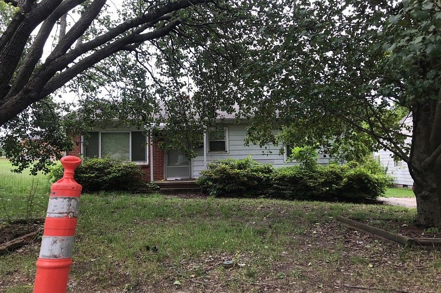 1st image of 1710 Ball St